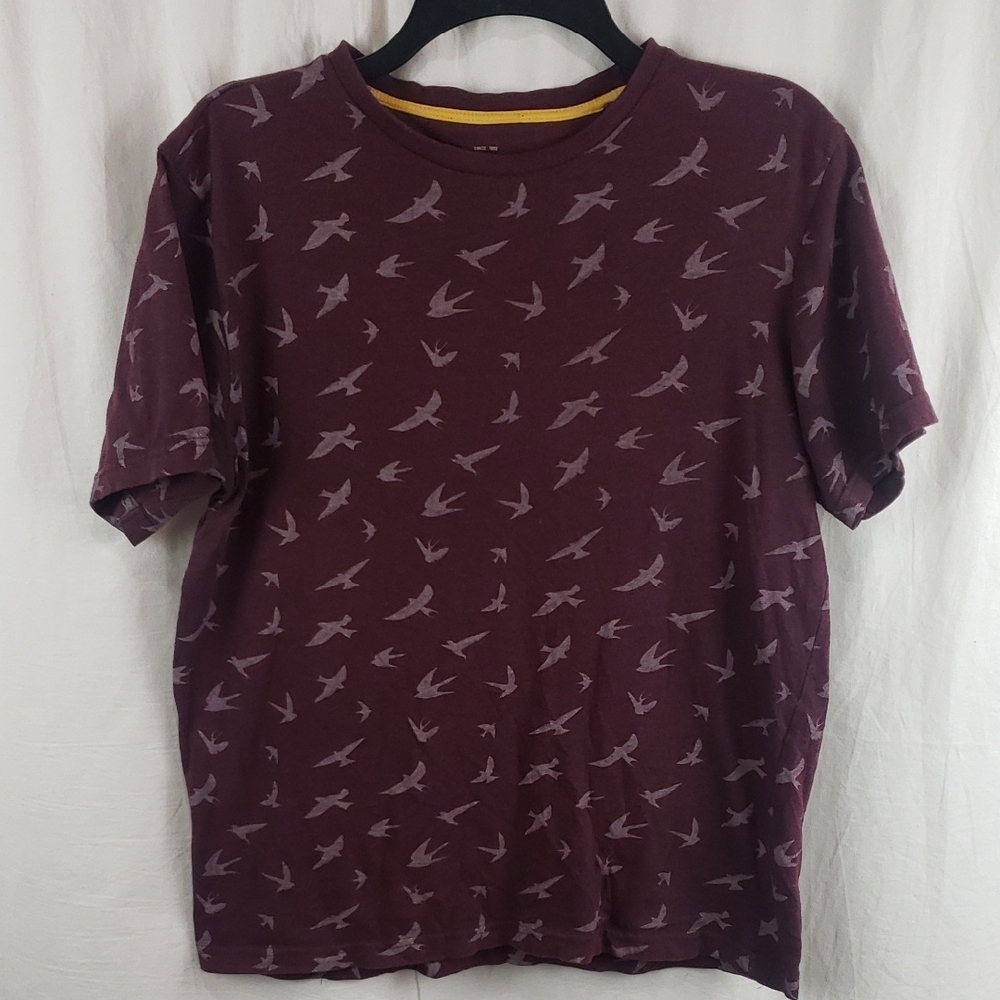 Denim & Flower Ricky Singh Men's Small Burgundy Bird Print Tee